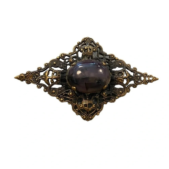 victorian goth antique gold color with gray stone brooch - Picture 3 of 4
